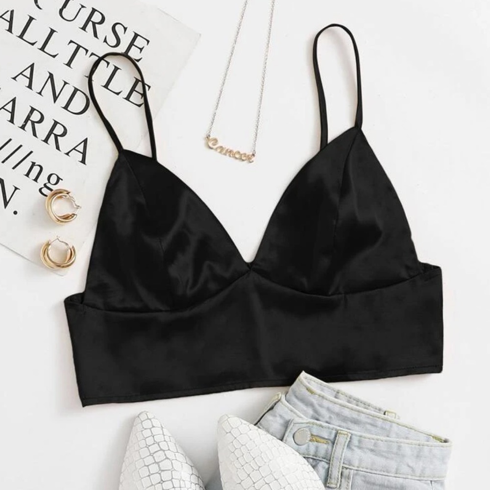 Black Crop top